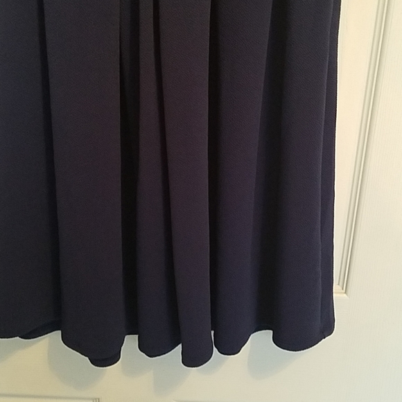 Clothing - Picture 3 of 3